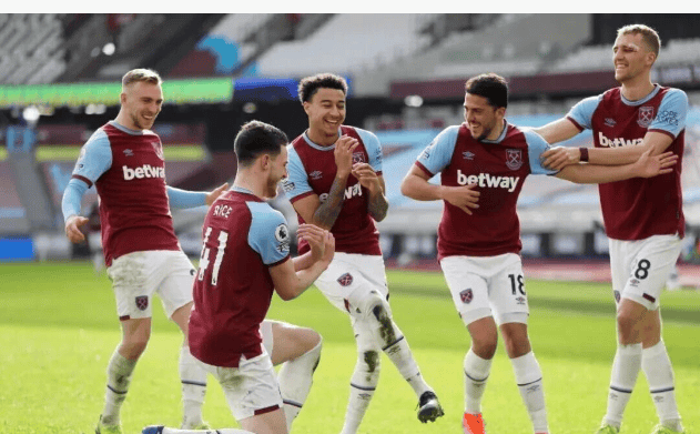 EWC无畏契约：EDG让一追二淘汰100T，下轮将再战GEN