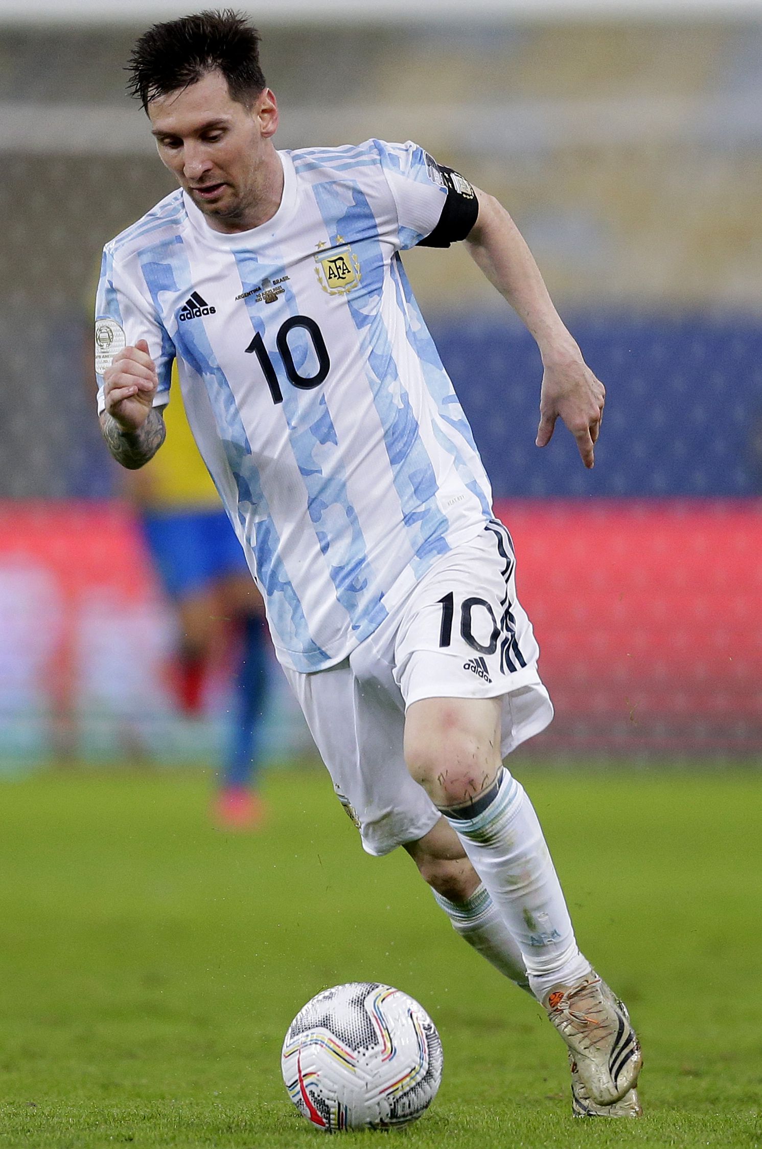 不仅依靠个 不仅依靠个