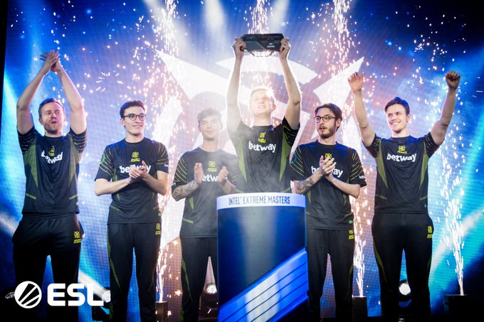 世锦赛女子800米自由泳决赛：莱德基破世锦赛纪