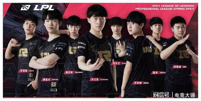 最艰难的时 最艰难的时